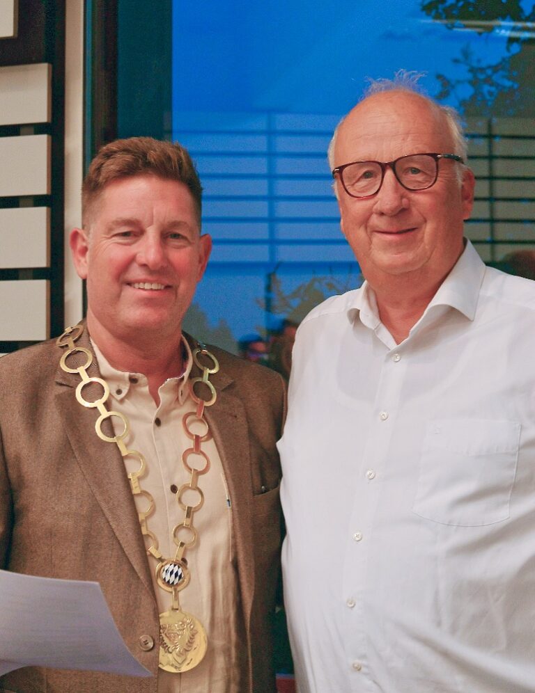 Christoph Nadler für den Gemeinderat vereidigt